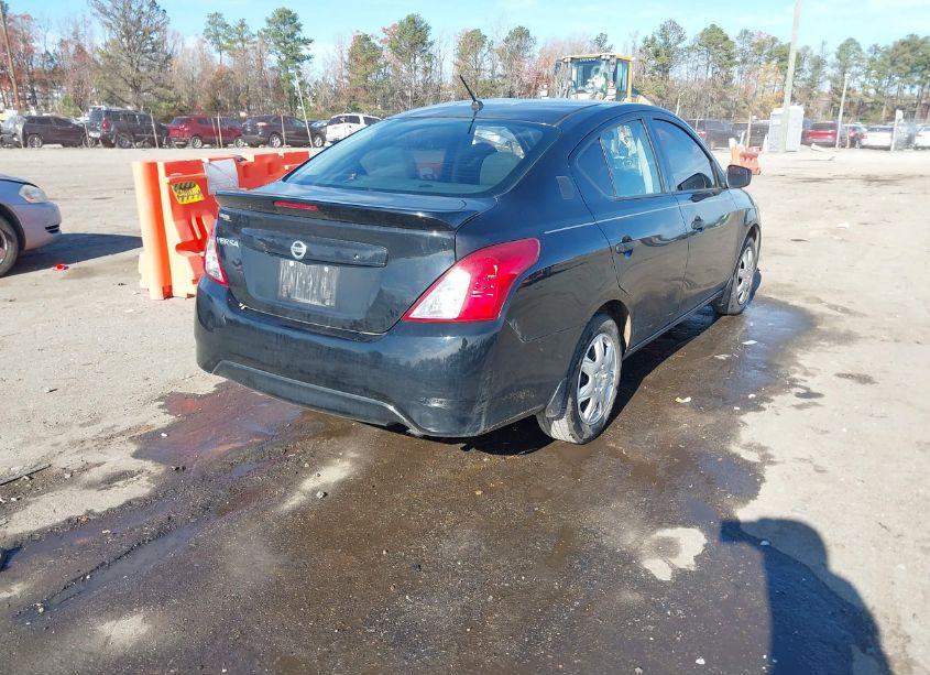 Photo 4 of 2019 Nissan Versa 1.6 S+ (VIN 3N1CN7APXKL812188)