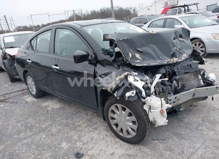 2019 Nissan Versa 1.6 SV (VIN 3N1CN7APXKL817066) main photo