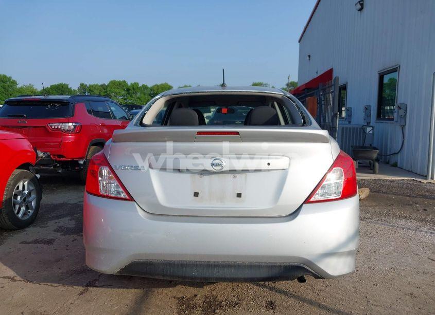 Photo 16 of 2019 Nissan Versa 1.6 S+ (VIN 3N1CN7APXKL818475)