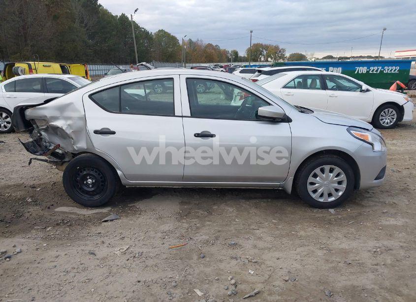 Photo 13 of 2019 Nissan Versa 1.6 S (VIN 3N1CN7APXKL821716)