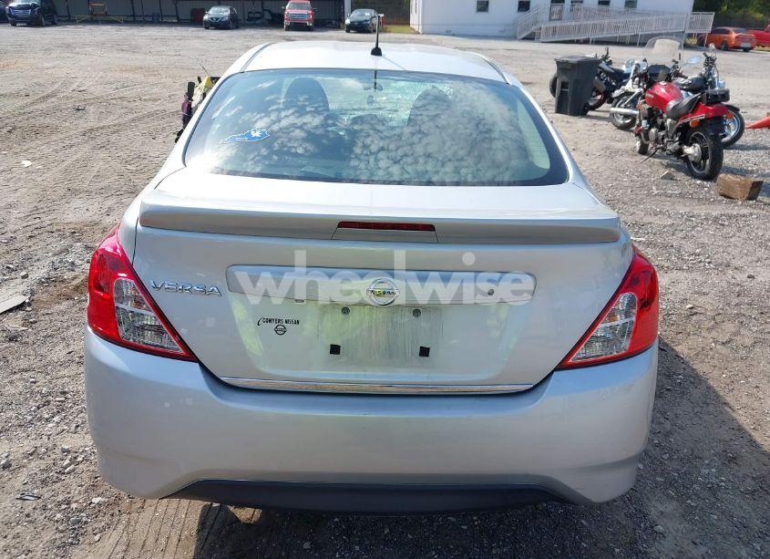 Photo 16 of 2019 Nissan Versa 1.6 S+ (VIN 3N1CN7APXKL826172)