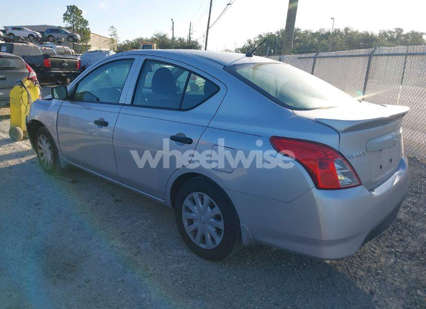 Photo 3 of 2019 Nissan Versa 1.6 S+ (VIN 3N1CN7APXKL829184)