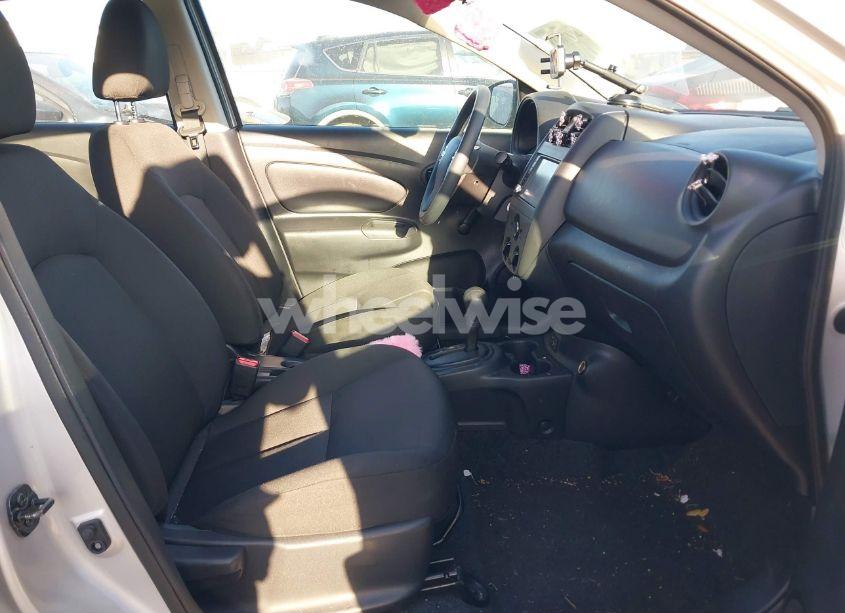 Photo 5 of 2019 Nissan Versa 1.6 S+ (VIN 3N1CN7APXKL829184)