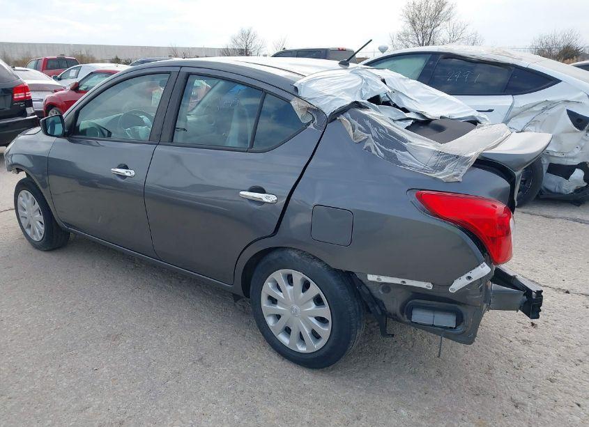 Photo 3 of 2019 Nissan Versa 1.6 SV (VIN 3N1CN7APXKL831582)