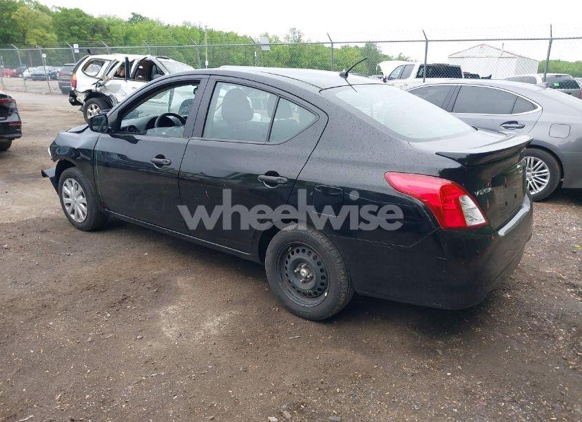 Photo 3 of 2019 Nissan Versa 1.6 S+ (VIN 3N1CN7APXKL846678)