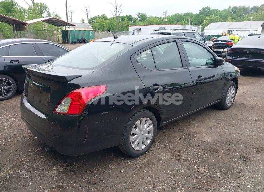 Photo 4 of 2019 Nissan Versa 1.6 S+ (VIN 3N1CN7APXKL846678)