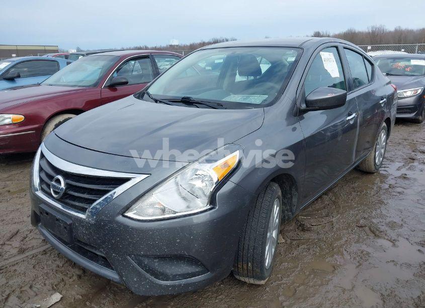 Photo 2 of 2019 Nissan Versa 1.6 SV (VIN 3N1CN7APXKL847622)