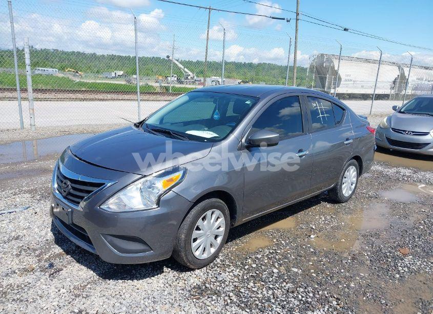 Photo 2 of 2019 Nissan Versa 1.6 SV (VIN 3N1CN7APXKL876666)