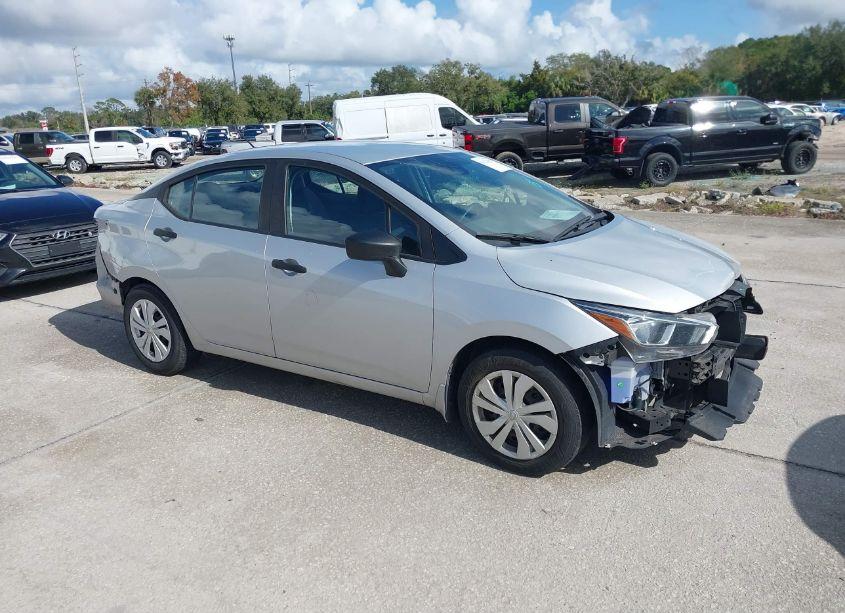 2020 Nissan Versa S 5-SPEED MANUAL TRANSMISSION (VIN 3N1CN8BV0LL808400) main photo