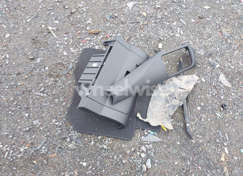 Photo 12 of 2020 Nissan Versa S 5-SPEED MANUAL TRANSMISSION (VIN 3N1CN8BV0LL844944)