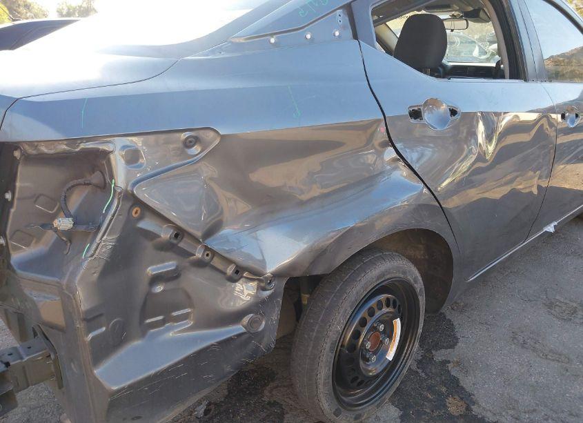 Photo 6 of 2021 Nissan Versa S 5-SPEED MANUAL TRANSMISSION (VIN 3N1CN8BV2ML819495)