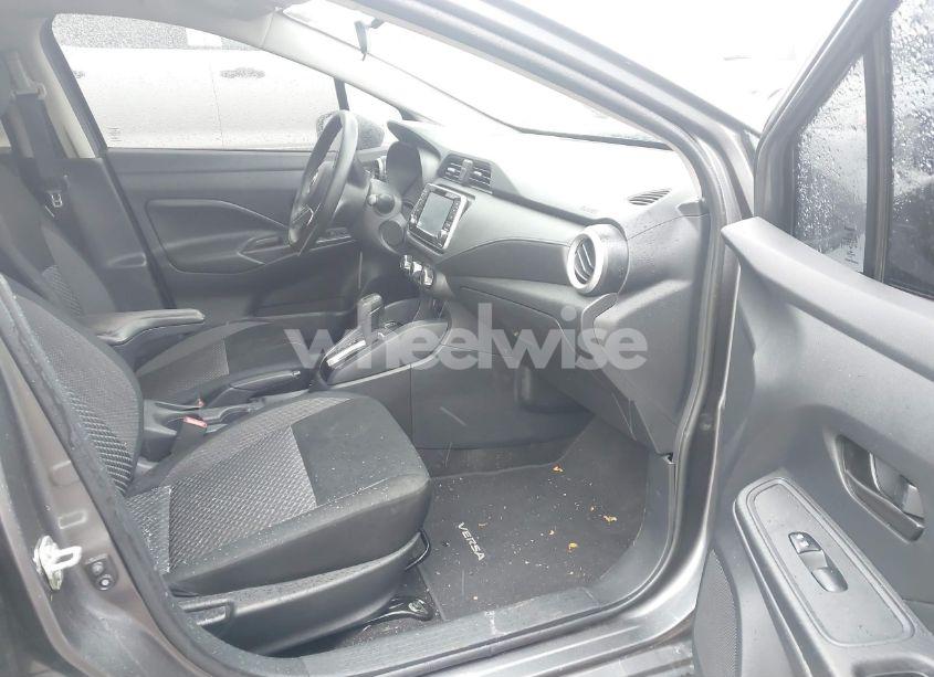 Photo 5 of 2020 Nissan Versa S XTRONIC CVT (VIN 3N1CN8DV0LL824917)