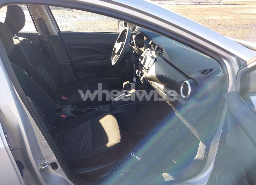 Photo 5 of 2022 Nissan Versa (VIN 3N1CN8DV1NL862692)