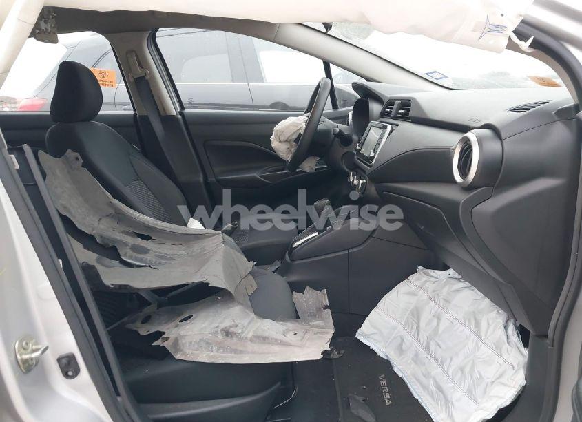 Photo 5 of 2020 Nissan Versa S XTRONIC CVT (VIN 3N1CN8DV5LL904150)