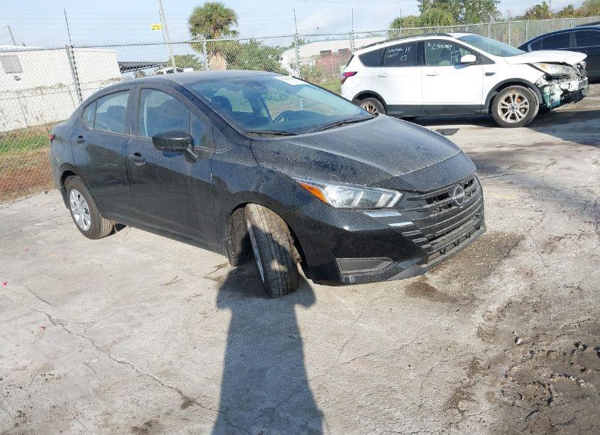 2024 Nissan Versa 1.6 S (VIN 3N1CN8DV6RL923539) main photo