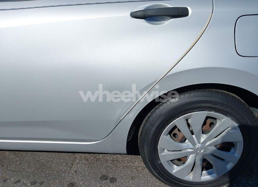 Photo 18 of 2020 Nissan Versa S XTRONIC CVT (VIN 3N1CN8DV7LL811887)