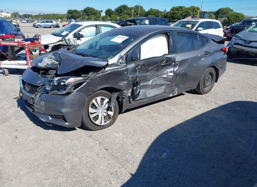 Photo 2 of 2020 Nissan Versa S XTRONIC CVT (VIN 3N1CN8DV7LL811890)