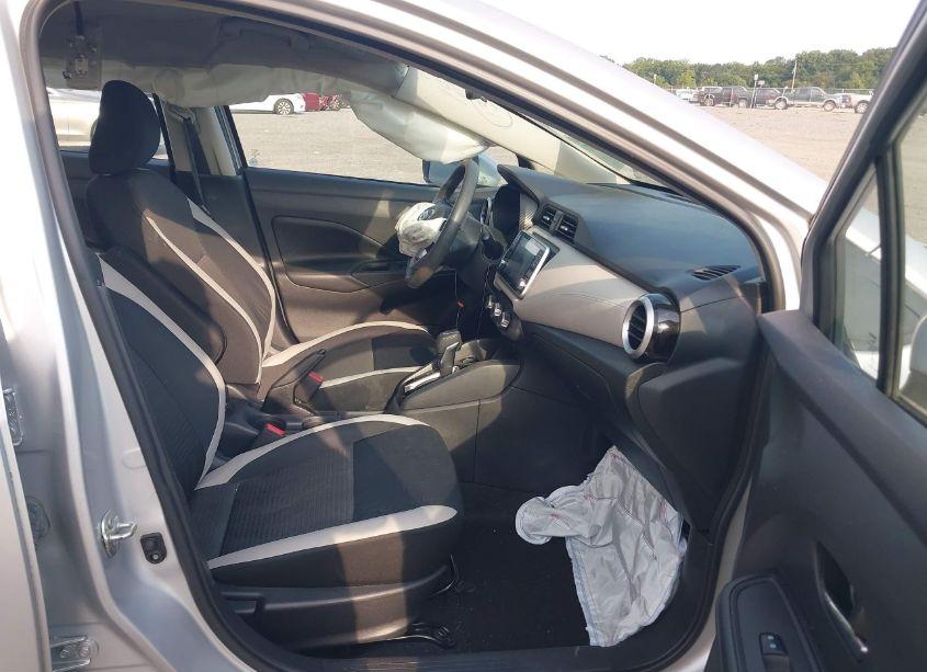 Photo 5 of 2020 Nissan Versa SV XTRONIC CVT (VIN 3N1CN8EV0LL812006)