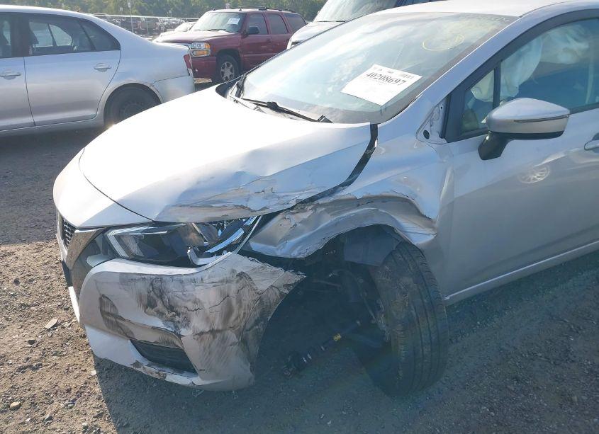 Photo 6 of 2020 Nissan Versa SV XTRONIC CVT (VIN 3N1CN8EV0LL812006)