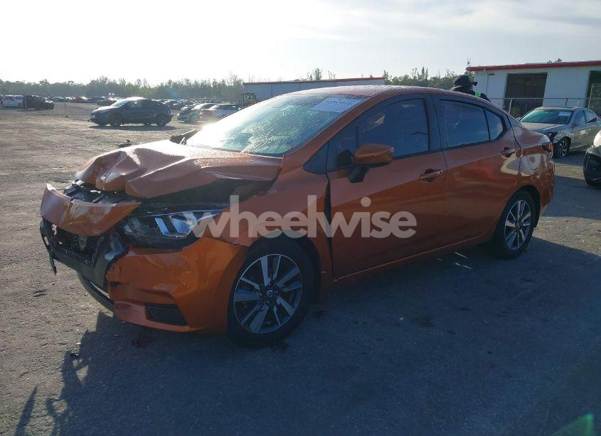 Photo 2 of 2020 Nissan Versa SV XTRONIC CVT (VIN 3N1CN8EV0LL820414)