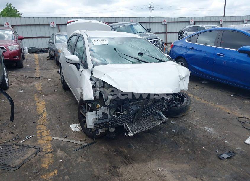 2021 Nissan Versa SV XTRONIC CVT (VIN 3N1CN8EV0ML824805) main photo
