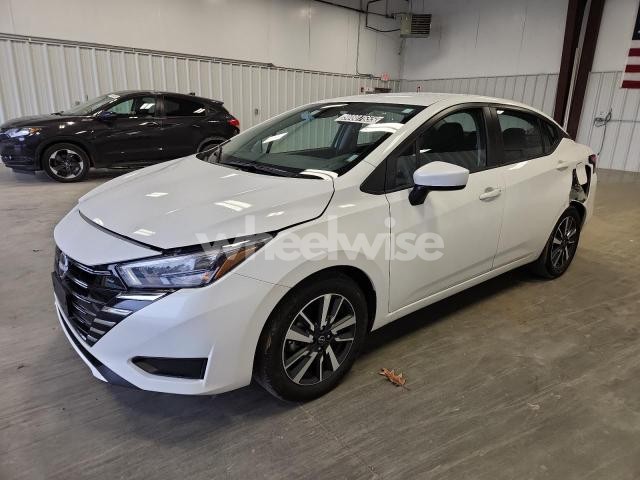 2025 NISSAN VERSA SV