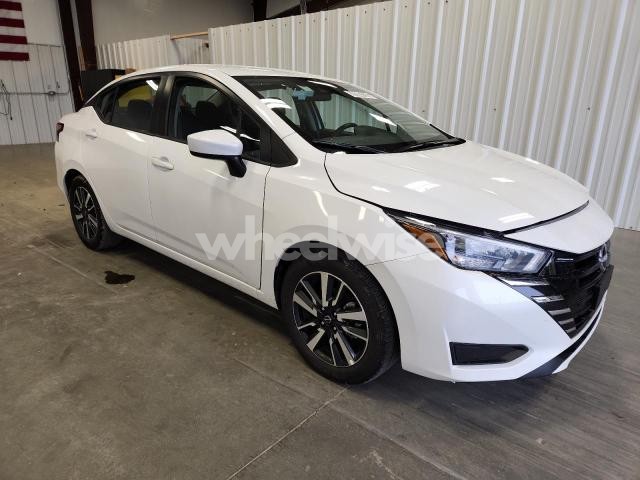 2025 NISSAN VERSA SV