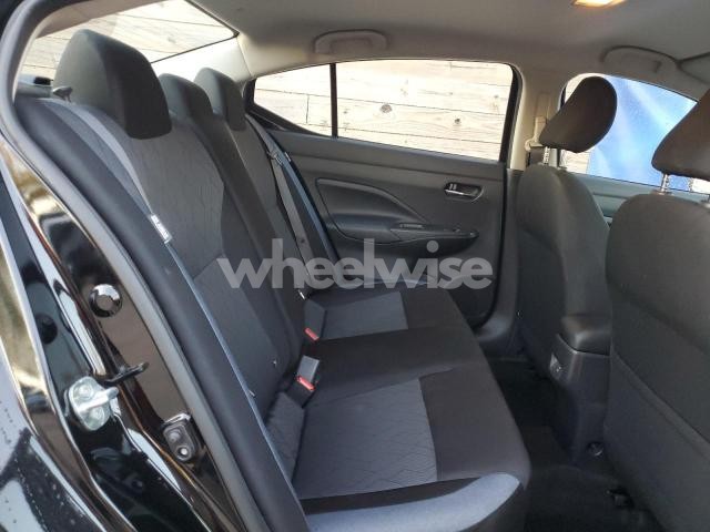 2025 NISSAN VERSA SV