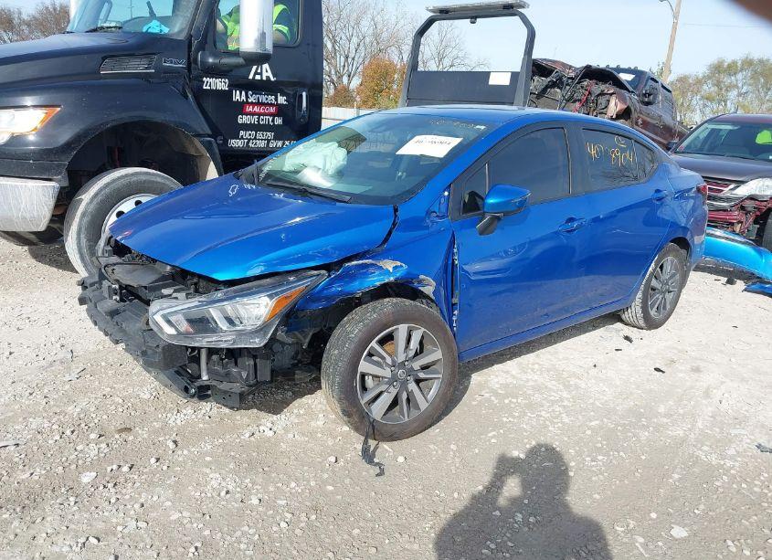 Photo 2 of 2020 Nissan Versa SV XTRONIC CVT (VIN 3N1CN8EV1LL831633)