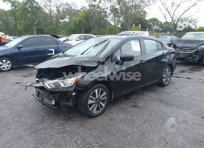 Photo 2 of 2020 Nissan Versa SV XTRONIC CVT (VIN 3N1CN8EV1LL844527)