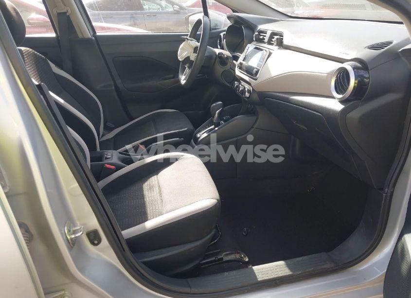 Photo 5 of 2021 Nissan Versa SV XTRONIC CVT (VIN 3N1CN8EV1ML834341)