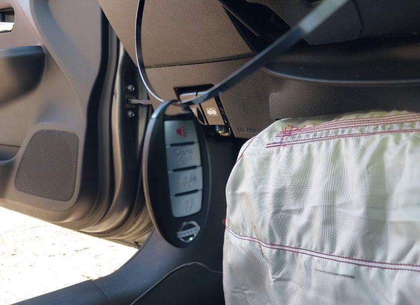 Photo 11 of 2021 Nissan Versa SV XTRONIC CVT (VIN 3N1CN8EV1ML856923)