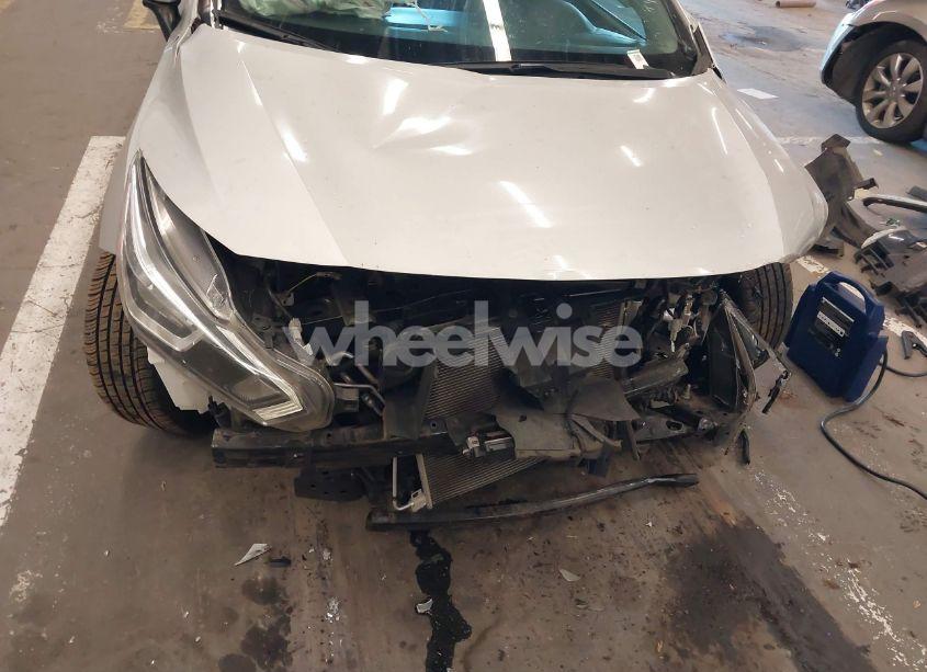 Photo 6 of 2021 Nissan Versa SV XTRONIC CVT (VIN 3N1CN8EV1ML875990)