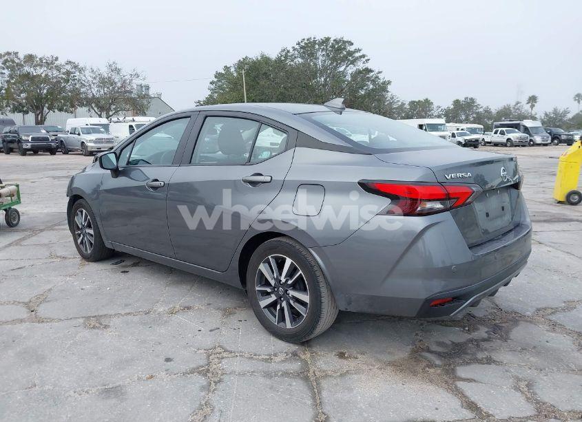 Photo 3 of 2021 Nissan Versa SV XTRONIC CVT (VIN 3N1CN8EV1ML877898)