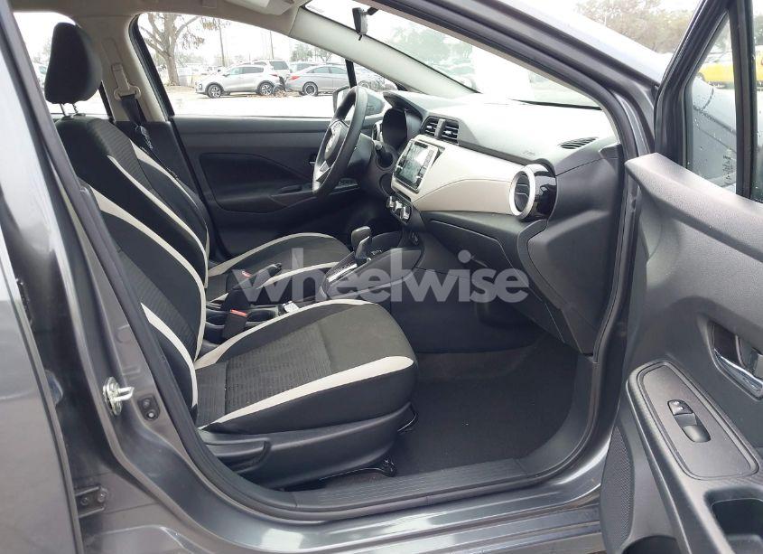 Photo 5 of 2021 Nissan Versa SV XTRONIC CVT (VIN 3N1CN8EV1ML877898)