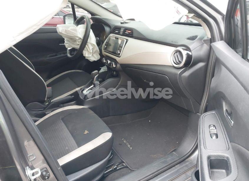 Photo 5 of 2021 Nissan Versa SV XTRONIC CVT (VIN 3N1CN8EV1ML884592)