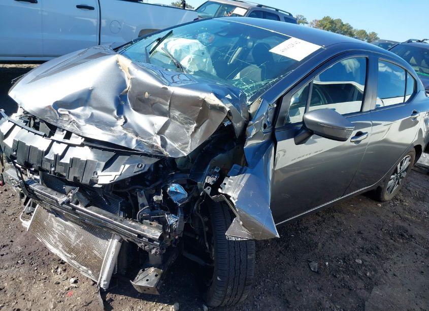 Photo 2 of 2021 Nissan Versa SV XTRONIC CVT (VIN 3N1CN8EV1ML893275)