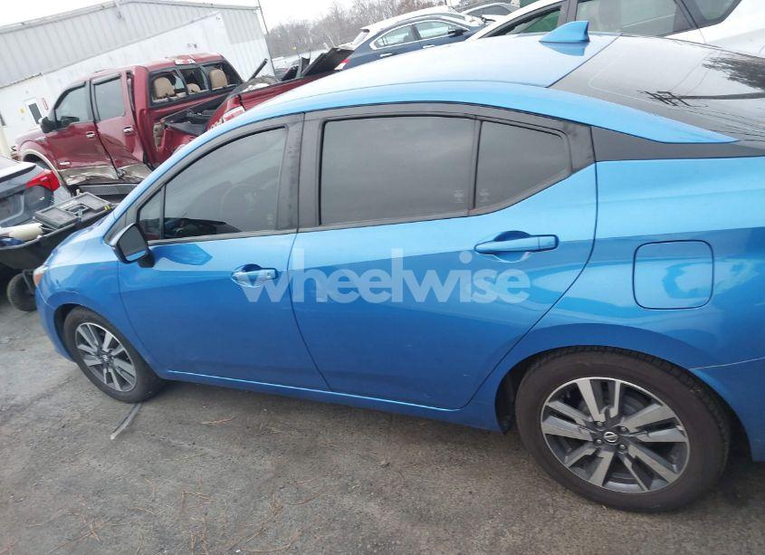 Photo 14 of 2020 Nissan Versa SV XTRONIC CVT (VIN 3N1CN8EV2LL810192)