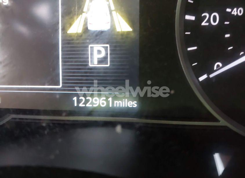 Photo 15 of 2020 Nissan Versa SV XTRONIC CVT (VIN 3N1CN8EV2LL810192)