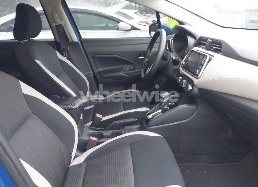 Photo 5 of 2020 Nissan Versa SV XTRONIC CVT (VIN 3N1CN8EV2LL810192)