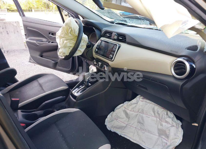 Photo 5 of 2020 Nissan Versa SV XTRONIC CVT (VIN 3N1CN8EV2LL835786)