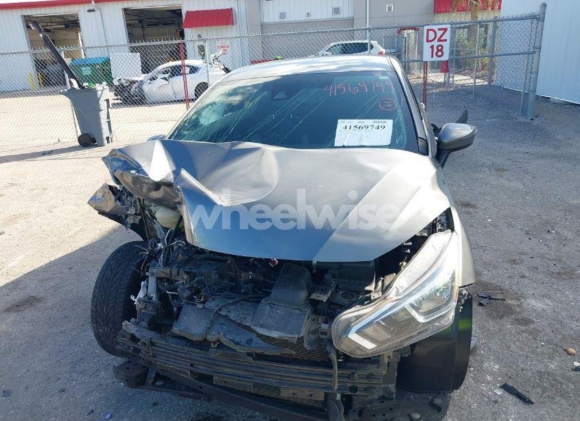 Photo 6 of 2020 Nissan Versa SV XTRONIC CVT (VIN 3N1CN8EV2LL835786)