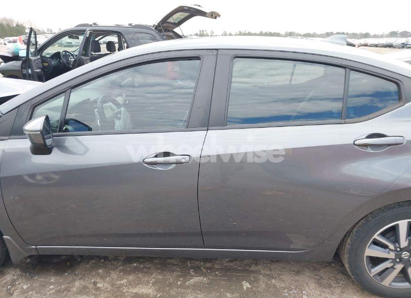 Photo 14 of 2020 Nissan Versa SV XTRONIC CVT (VIN 3N1CN8EV2LL846304)