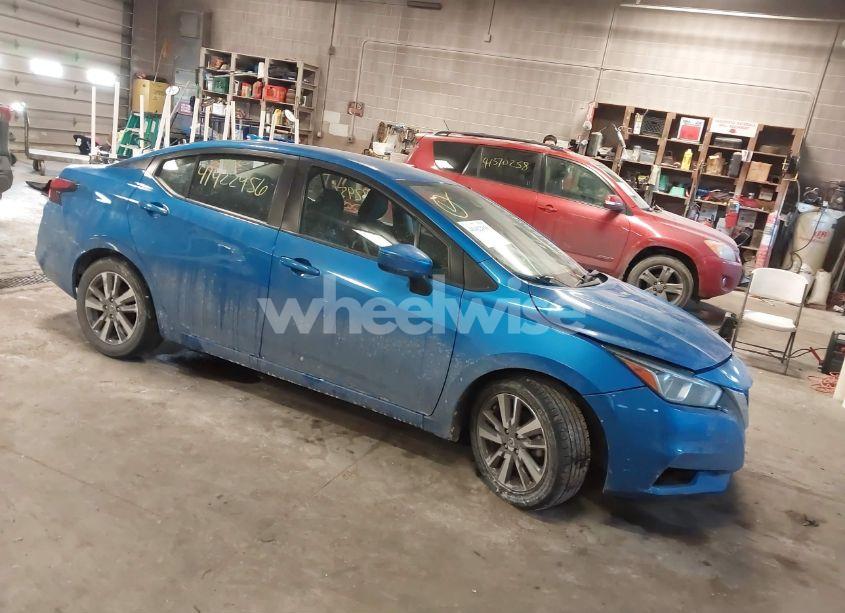 2020 Nissan Versa SV XTRONIC CVT (VIN 3N1CN8EV2LL887094) main photo