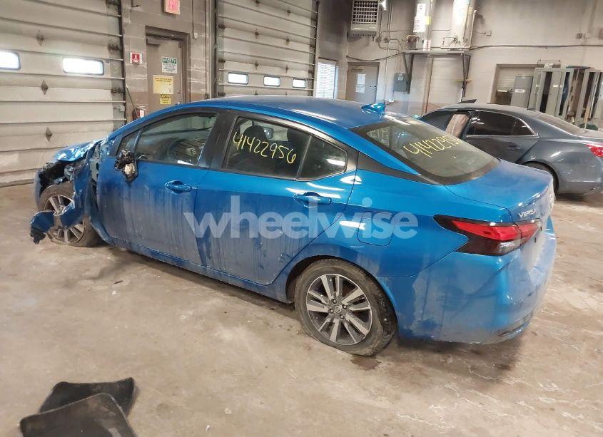 Photo 3 of 2020 Nissan Versa SV XTRONIC CVT (VIN 3N1CN8EV2LL887094)