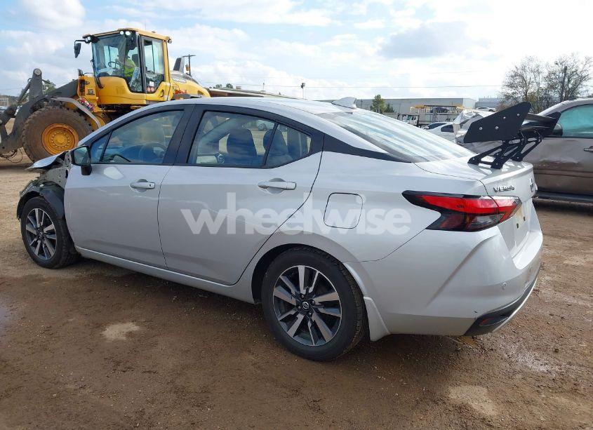 Photo 3 of 2020 Nissan Versa SV XTRONIC CVT (VIN 3N1CN8EV2LL892876)