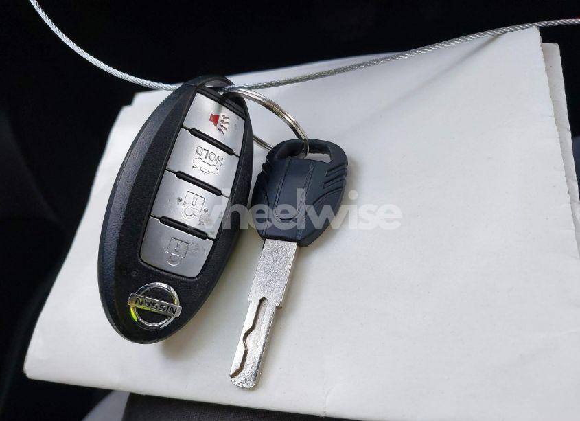 Photo 11 of 2021 Nissan Versa SV XTRONIC CVT (VIN 3N1CN8EV2ML810775)