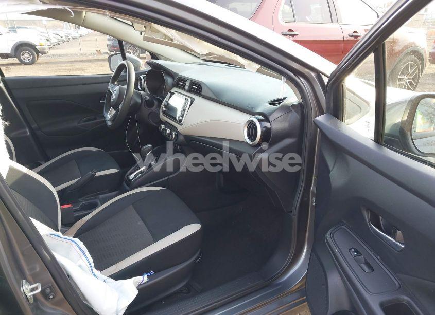 Photo 5 of 2021 Nissan Versa SV XTRONIC CVT (VIN 3N1CN8EV2ML810775)