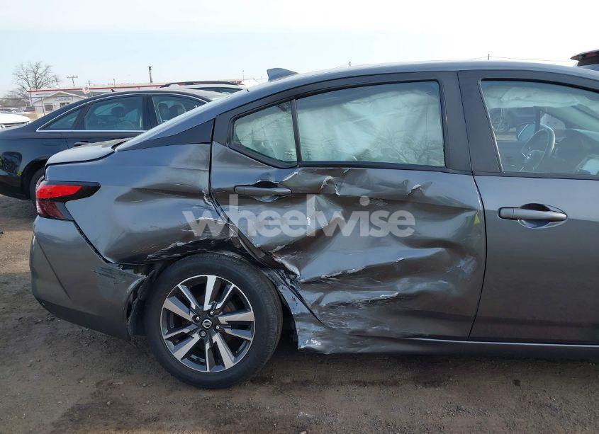 Photo 6 of 2021 Nissan Versa SV XTRONIC CVT (VIN 3N1CN8EV2ML810775)