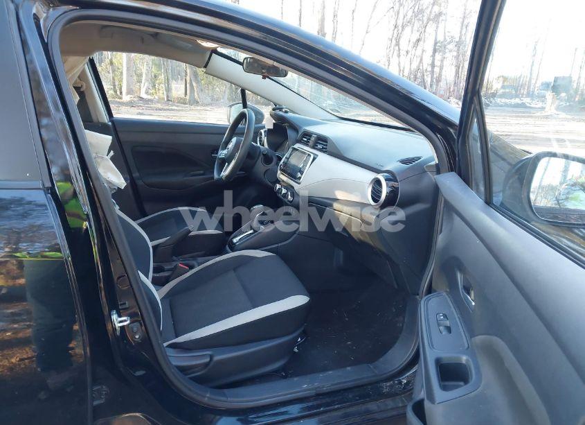 Photo 5 of 2021 Nissan Versa SV XTRONIC CVT (VIN 3N1CN8EV2ML819430)